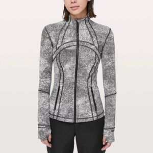 LULULEMON DEFINE JACKET Size: 8
